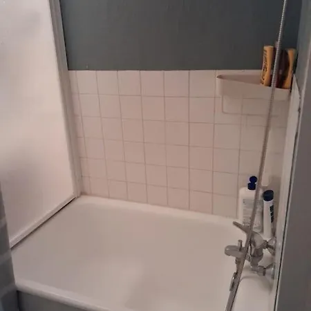 Studio Meublee Tour St Clair *