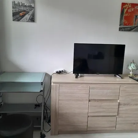 Studio Meublee Tour St Clair