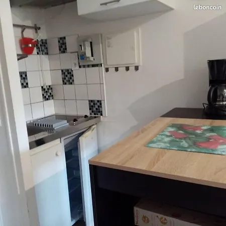 Διαμέρισμα Studio Meublee Tour St Clair